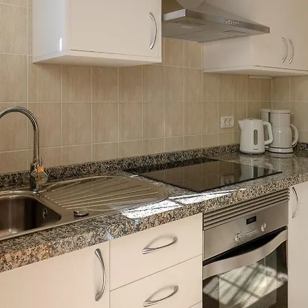 Gepflegter Bungalow Mit Meerblick * לוס ריאלחוס