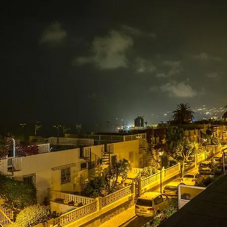 בית נופש Gepflegter Bungalow Mit Meerblick לוס ריאלחוס